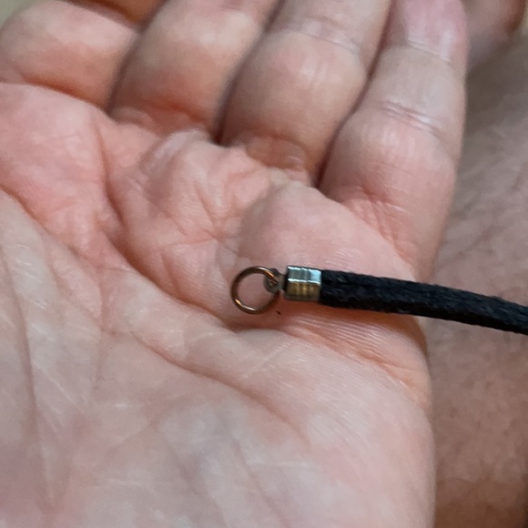 Brandy Melville leather and Anchor Bracelet - Picture 6 of 7